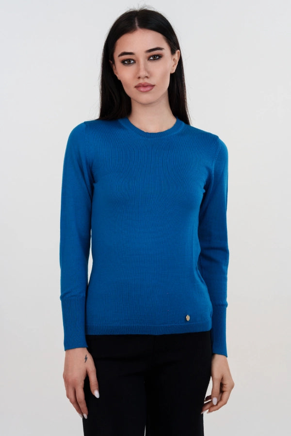 Basic crew neck sweater in fine merino wool plain knit