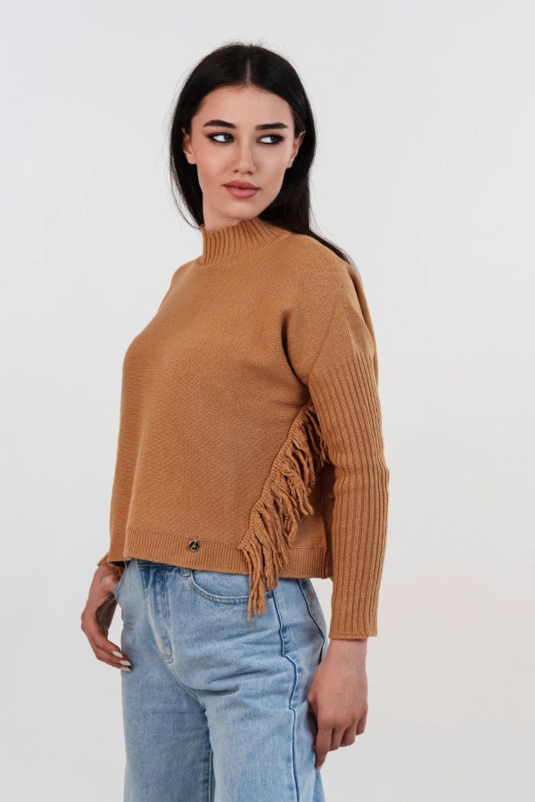 Pullover crop mezzo collo cashmere blend con frange