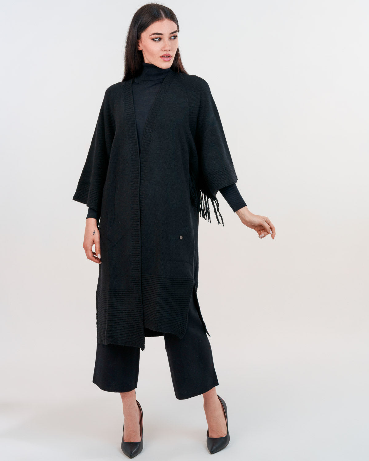 Kimono in maglia con frange e manica a tre quarti in cashmere blend