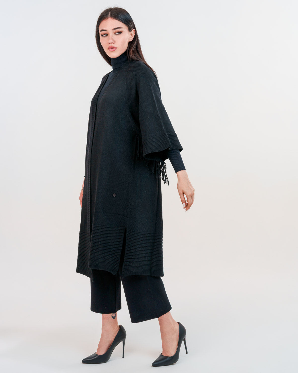Kimono in maglia con frange e manica a tre quarti in cashmere blend