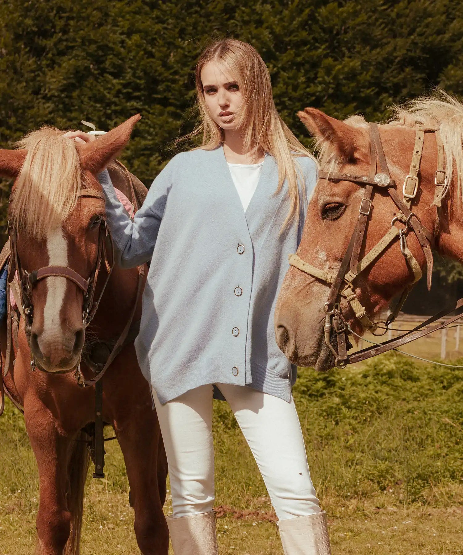 Long wool and cashmere cardigan with matching buttons