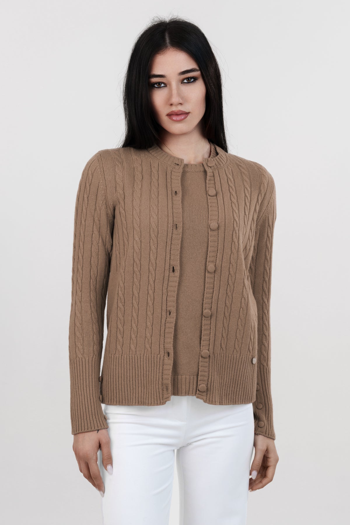 Twin set a trecce in cashmere blend con cardigan e t-shirt a rasato