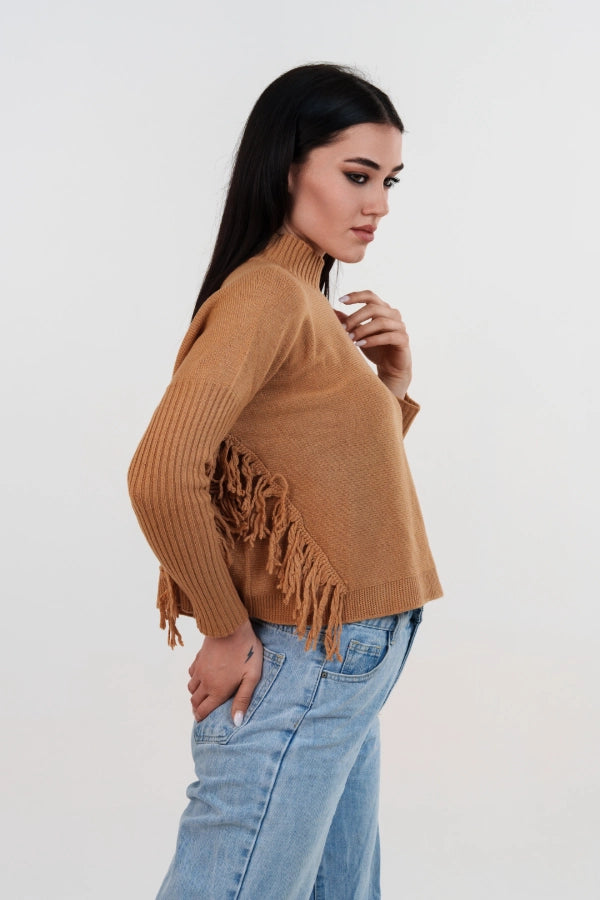 Pullover crop mezzo collo cashmere blend con frange