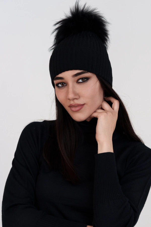 Berretto a costine in cashmere blend con pon pon staccabile