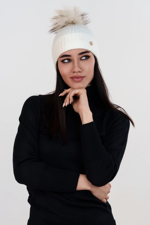 Ribbed cashmere blend hat with detachable pom pom
