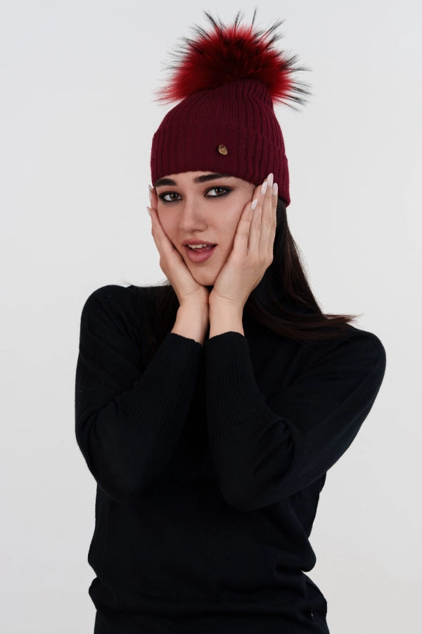 Ribbed cashmere blend hat with detachable pom pom